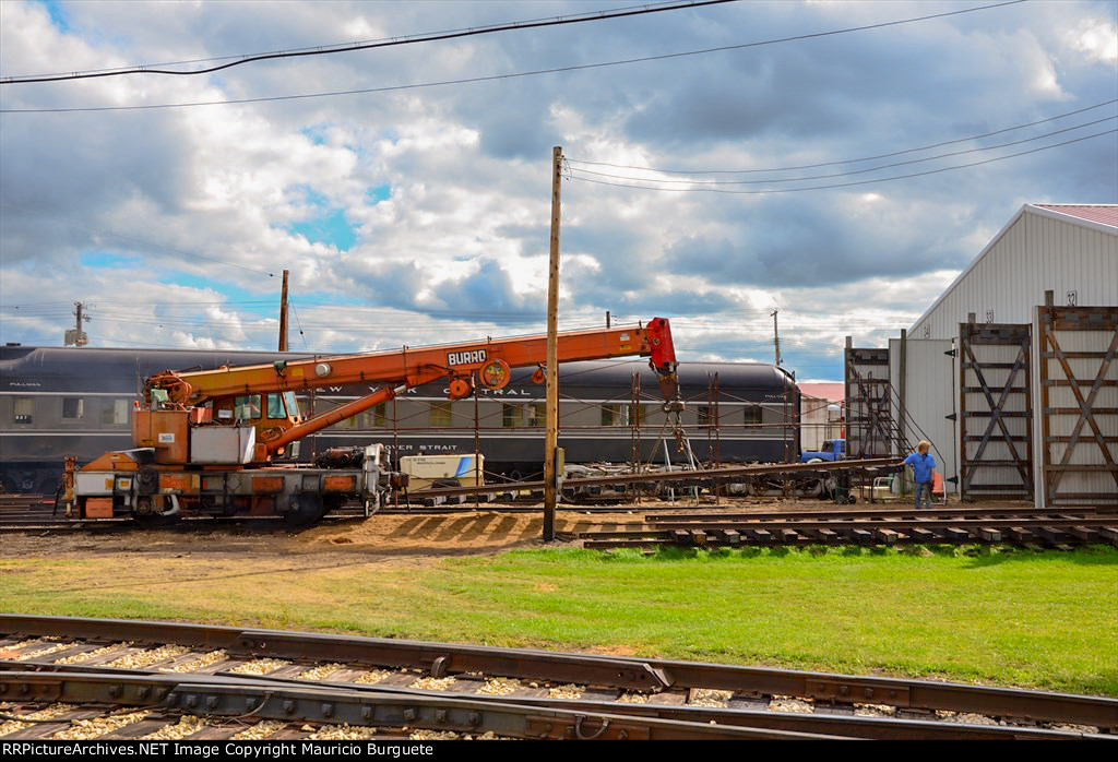 Amtrak Burro Crane Model 50 laying track